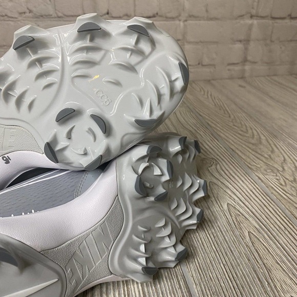 Nike Hyperdiamond 4 Pro MCS Molded Softball Cleats Womens 10 Gray DC8990-012 New - Picture 10 of 10